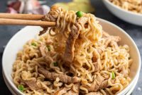 Garlic Ginger Pork Ramen Toss