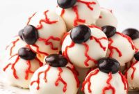 Ghoulish Gaze Halloween Sweets