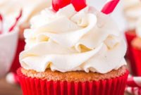 Frothy Root Beer Float Cupcakes