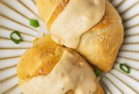 Creamy Chicken Pot Pie Crescent Bundles