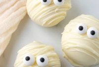 Mummy Oreo Truffles