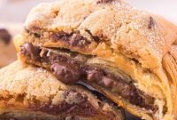 Buttery Cookie Crescent