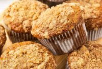 Cinnamon Streusel Banana Muffins