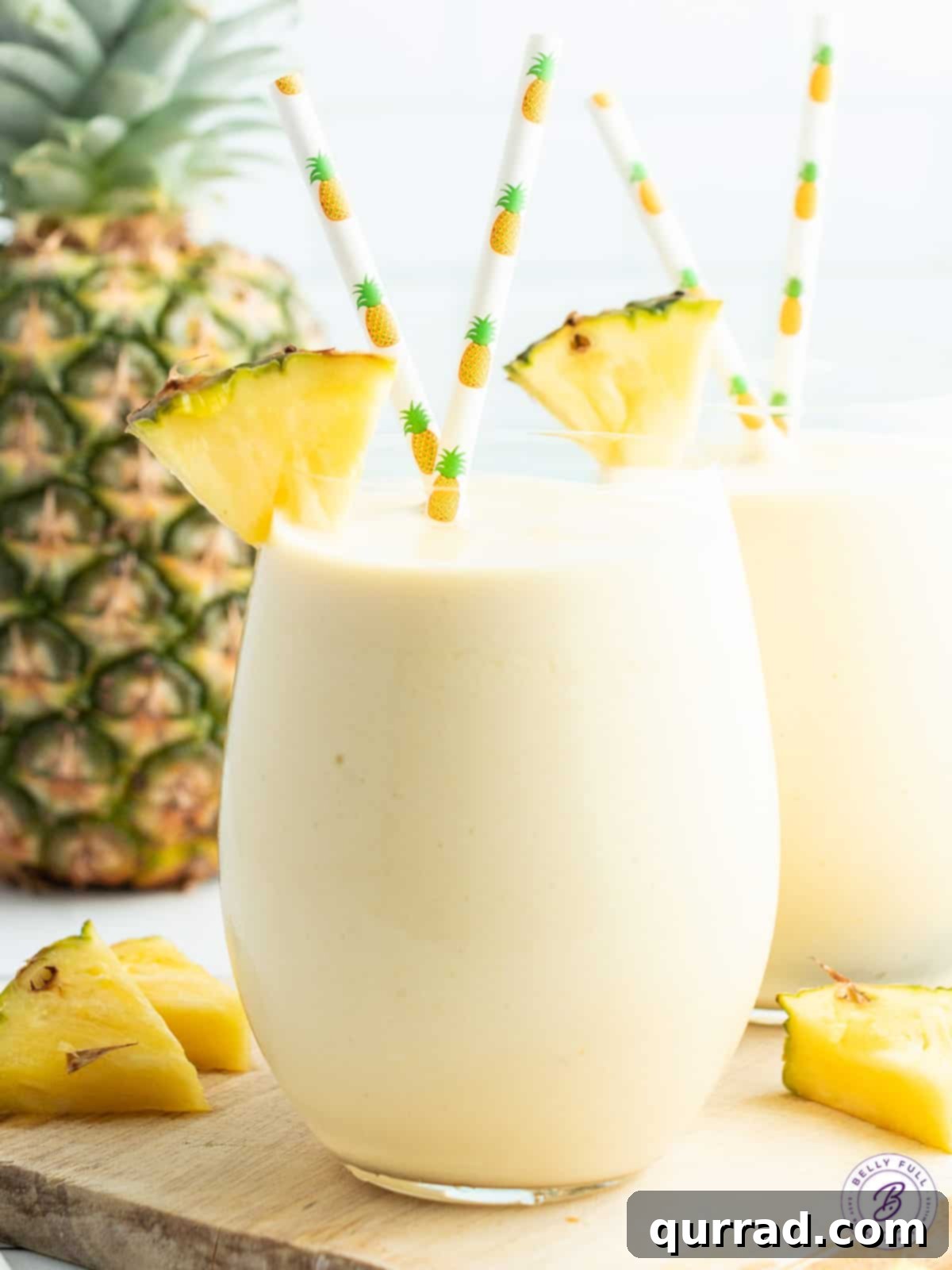 Sun-Kissed Pineapple Blend 4 smoothie with pineapple