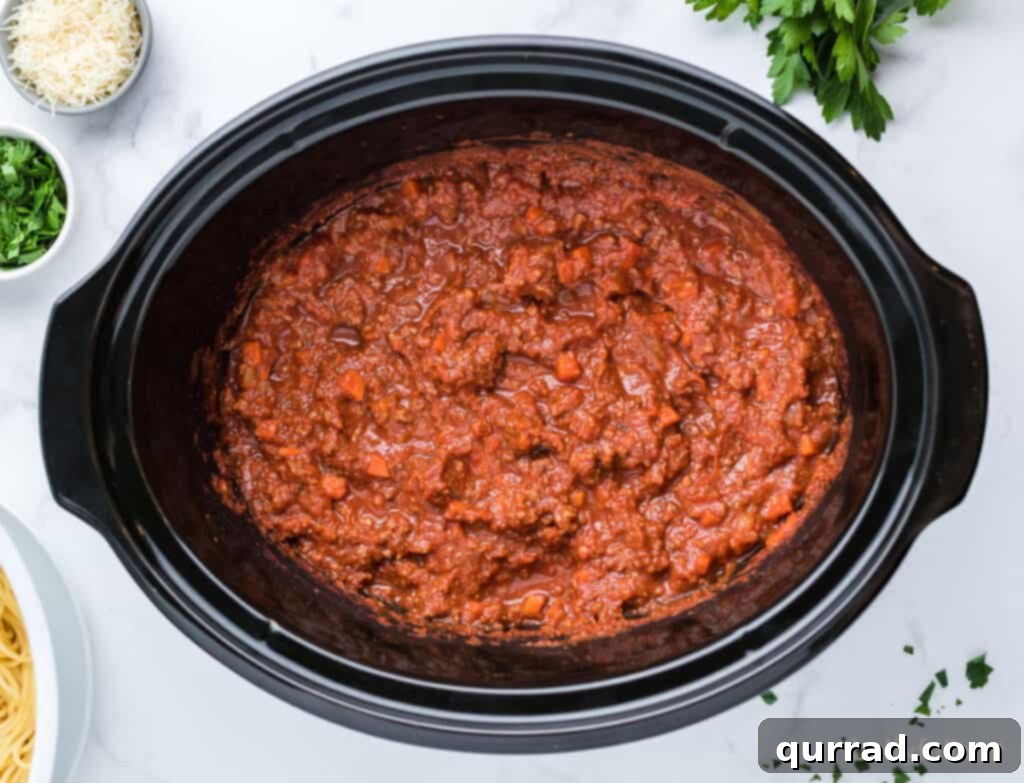 Bolognese Sauce 4 cooked Bolognese sauce in crock pot