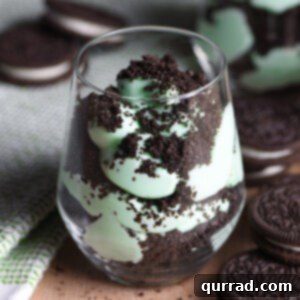 mint oreo grasshopper parfaits