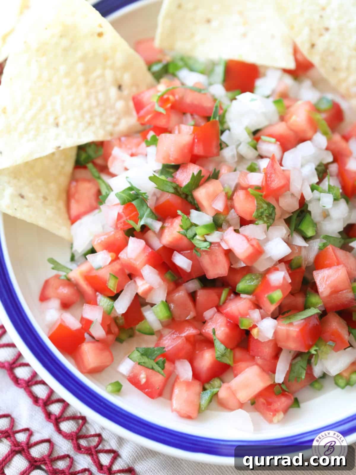 Fresh Tomato Salsa 5 Finished Pico de Gallo in a serving bowl with tortilla chips