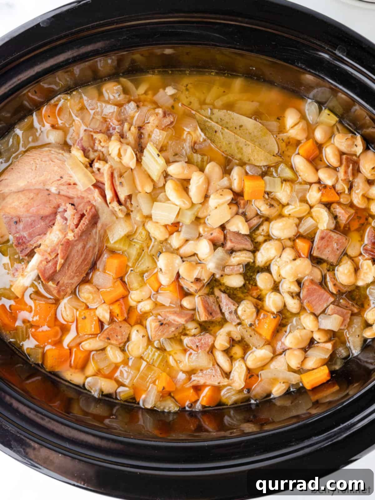Ham and white bean soup in the crockpot