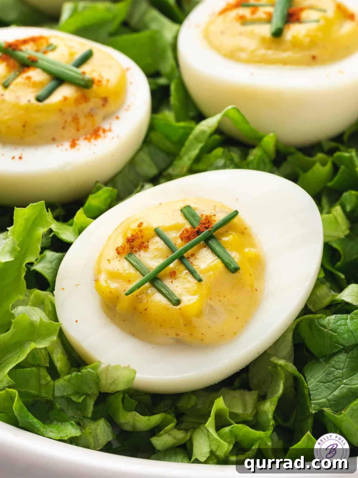 Touchdown Deviled Eggs 3 close up deviled egg with strips of scallions