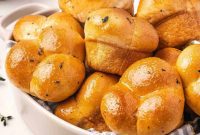 Golden Pull-Apart Buns